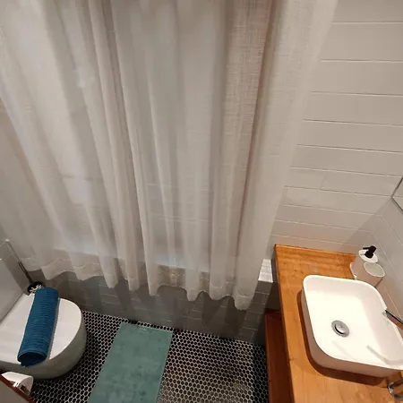 Sharing Flats In Gotico Hostal *