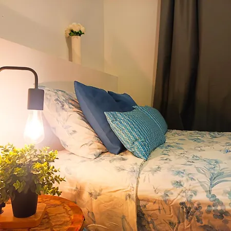 Hostel Sharing Flats In Gotico